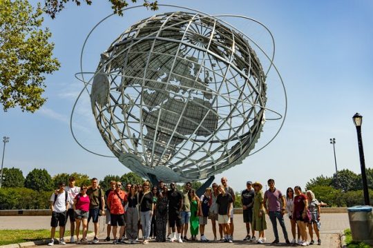 Manhattan, Bronx, Queens & Brooklyn- New York City of Contrasts