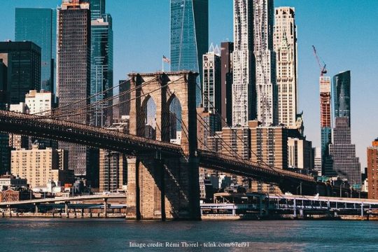Brooklyn Bridge & DUMBO: Private New York Half-Day Walking Tour