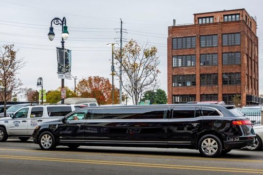 Airport private arrival ride to NY hotels by Stretch Limousine, Sedan or Minibus