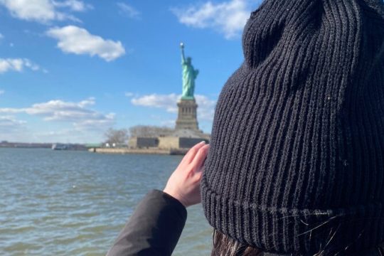 Landmark 60-minute NYC Cruise Near the Statue of Liberty