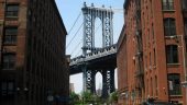 learn the history of New York with a knowledgeable tour guide