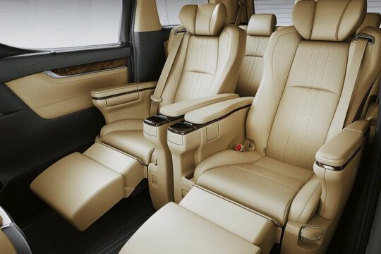 Manhattan to EWR: Private Airport Departure Transfers