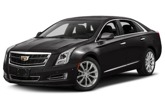 Private Arrival Transfer: NYC Airports (JFK) (LGA) to Long Island