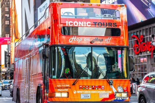 NYC Night Bus Sightseeing Tour with Free Statue of Liberty Cruise