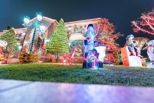 Dyker Heights Holiday Lights Tour Christmas Magic in NYC